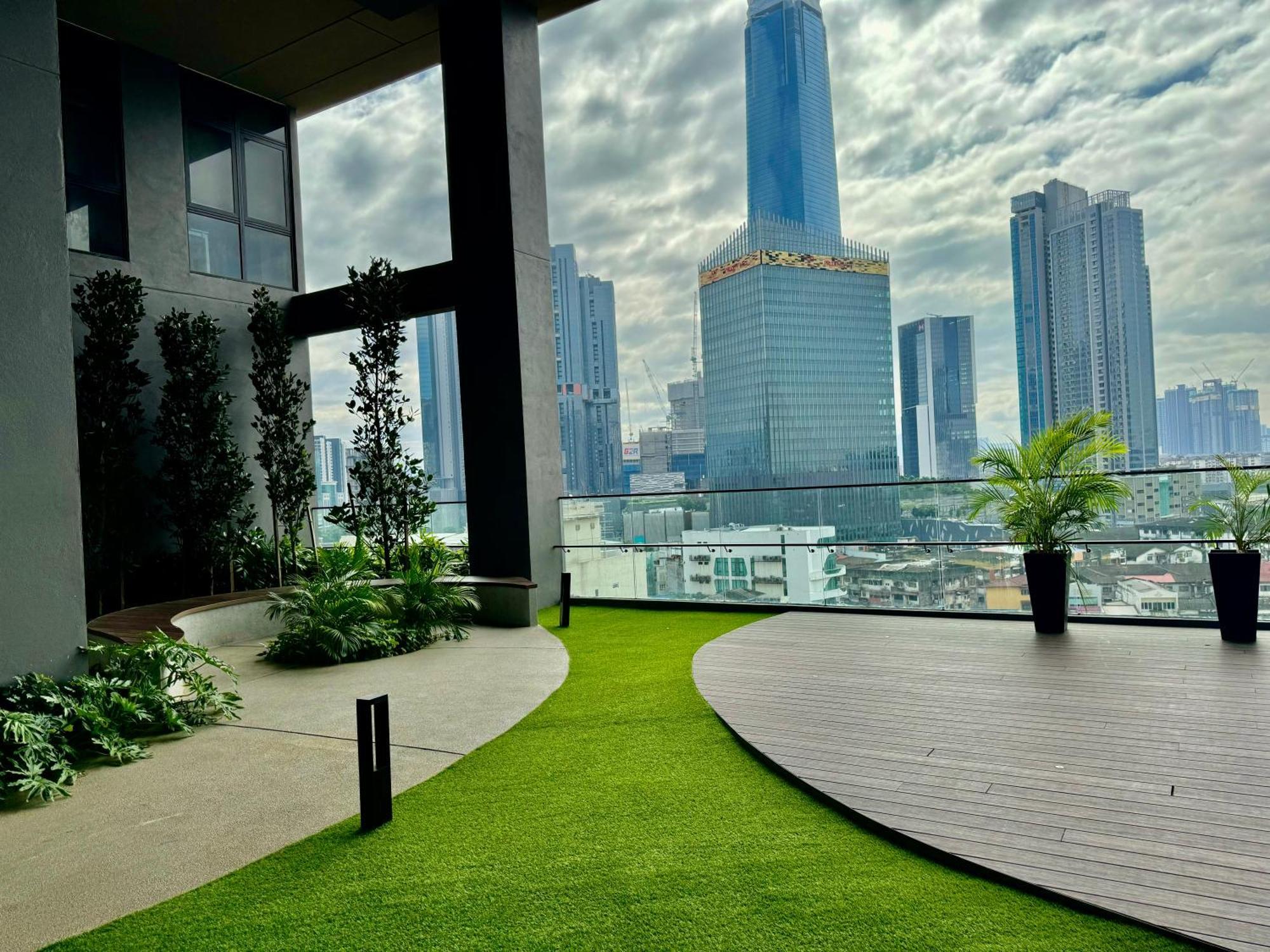 Klcc Suites At Axon By Skypool Kuala Lumpur Exterior foto