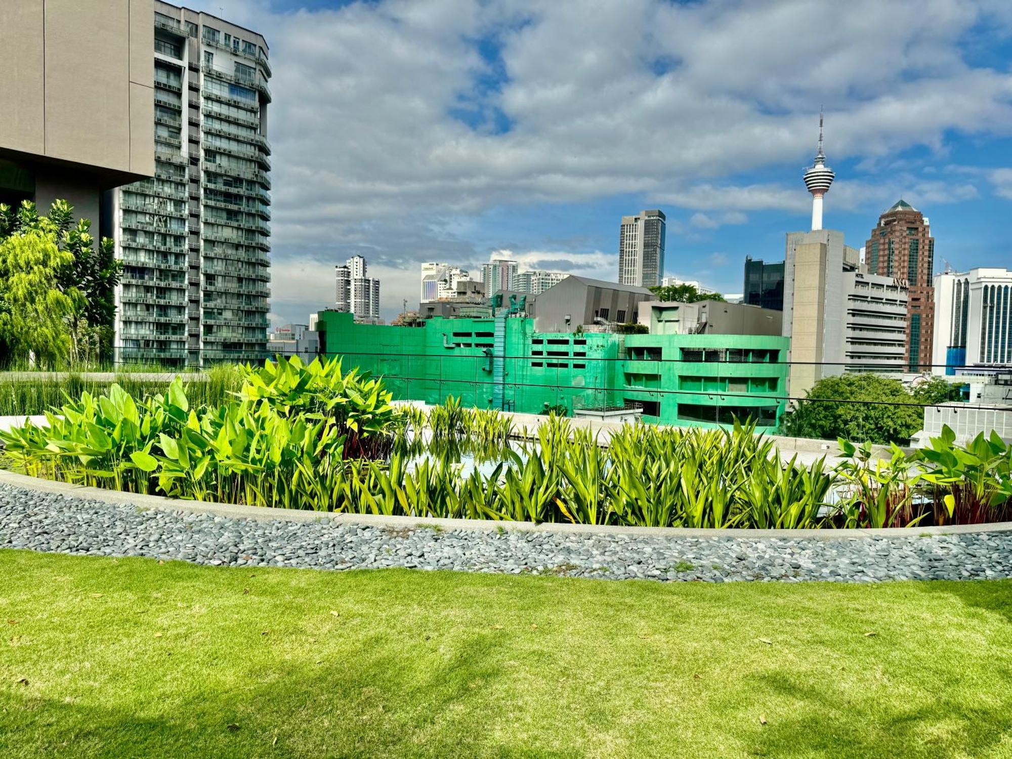 Klcc Suites At Axon By Skypool Kuala Lumpur Exterior foto