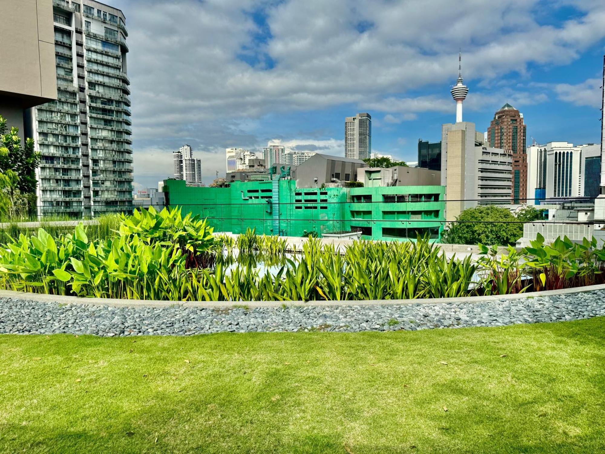 Klcc Suites At Axon By Skypool Kuala Lumpur Exterior foto