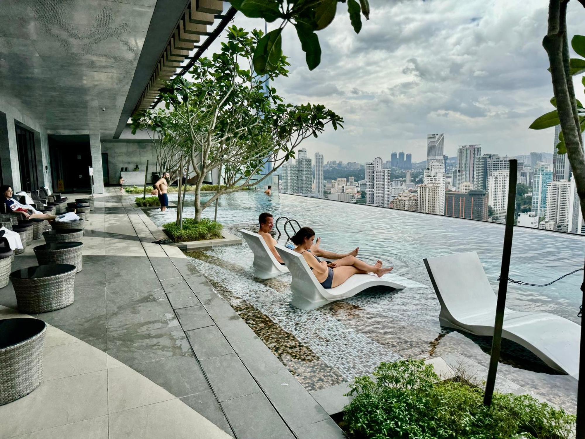 Klcc Suites At Axon By Skypool Kuala Lumpur Exterior foto