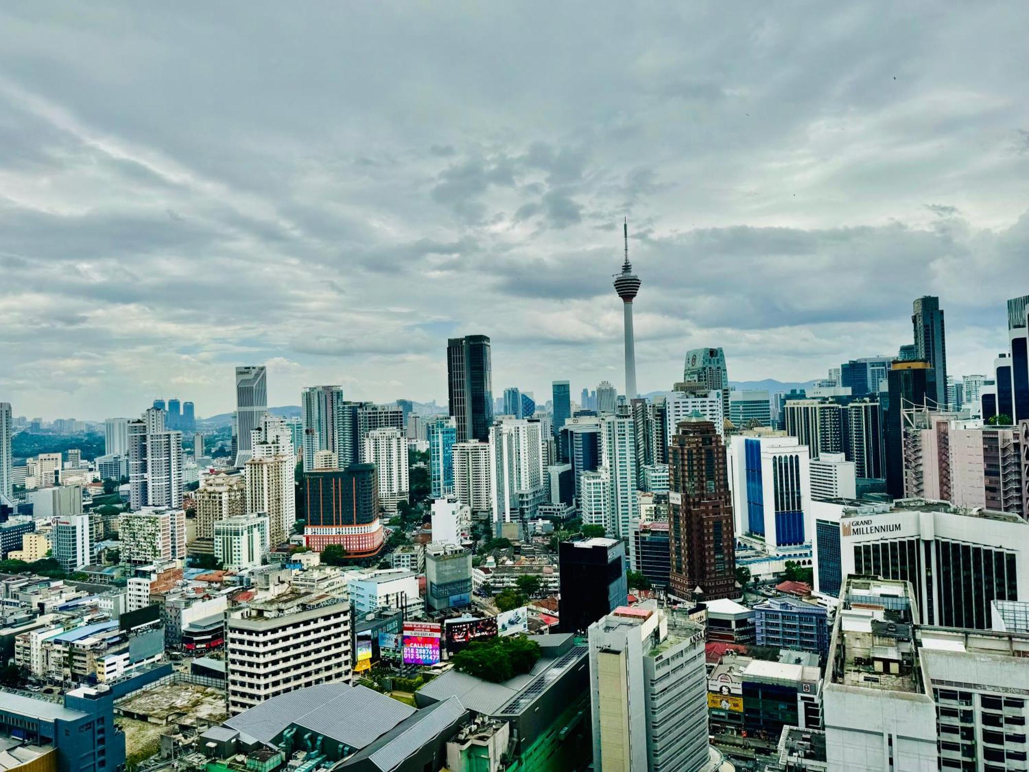 Klcc Suites At Axon By Skypool Kuala Lumpur Exterior foto