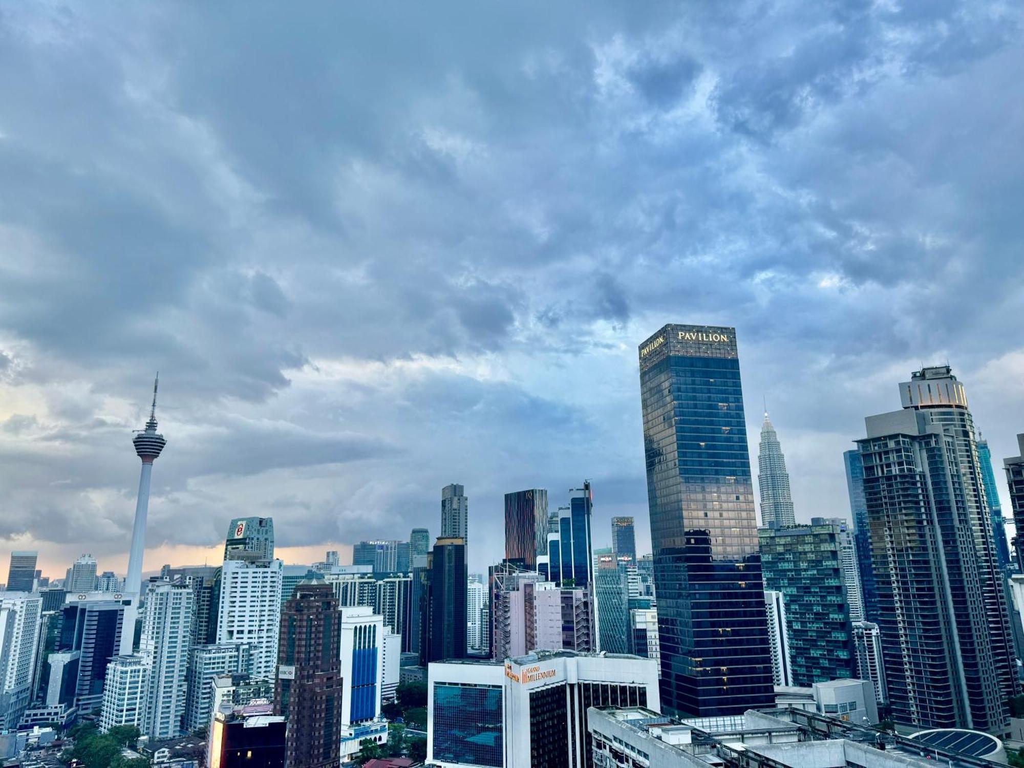 Klcc Suites At Axon By Skypool Kuala Lumpur Exterior foto