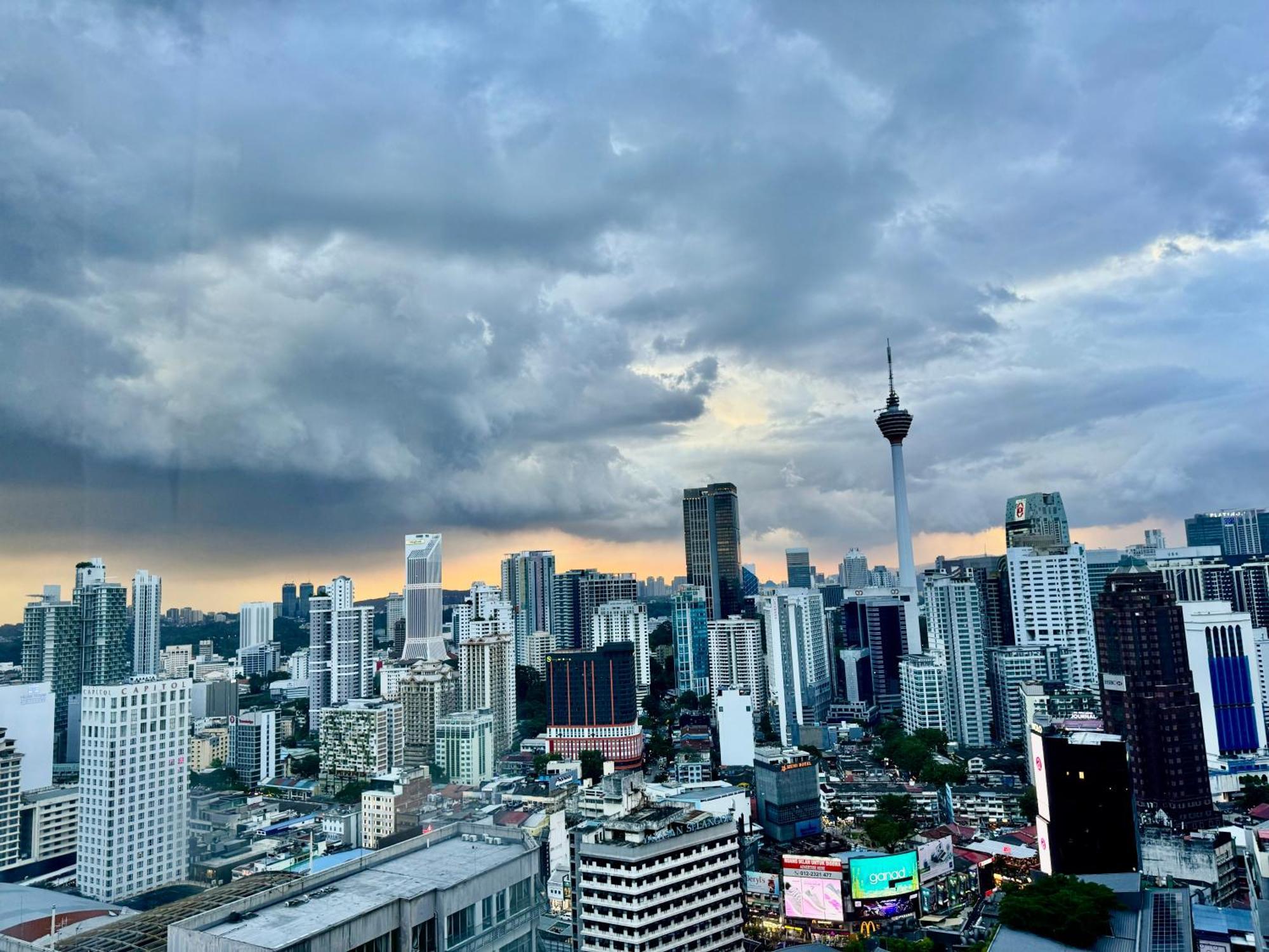 Klcc Suites At Axon By Skypool Kuala Lumpur Exterior foto