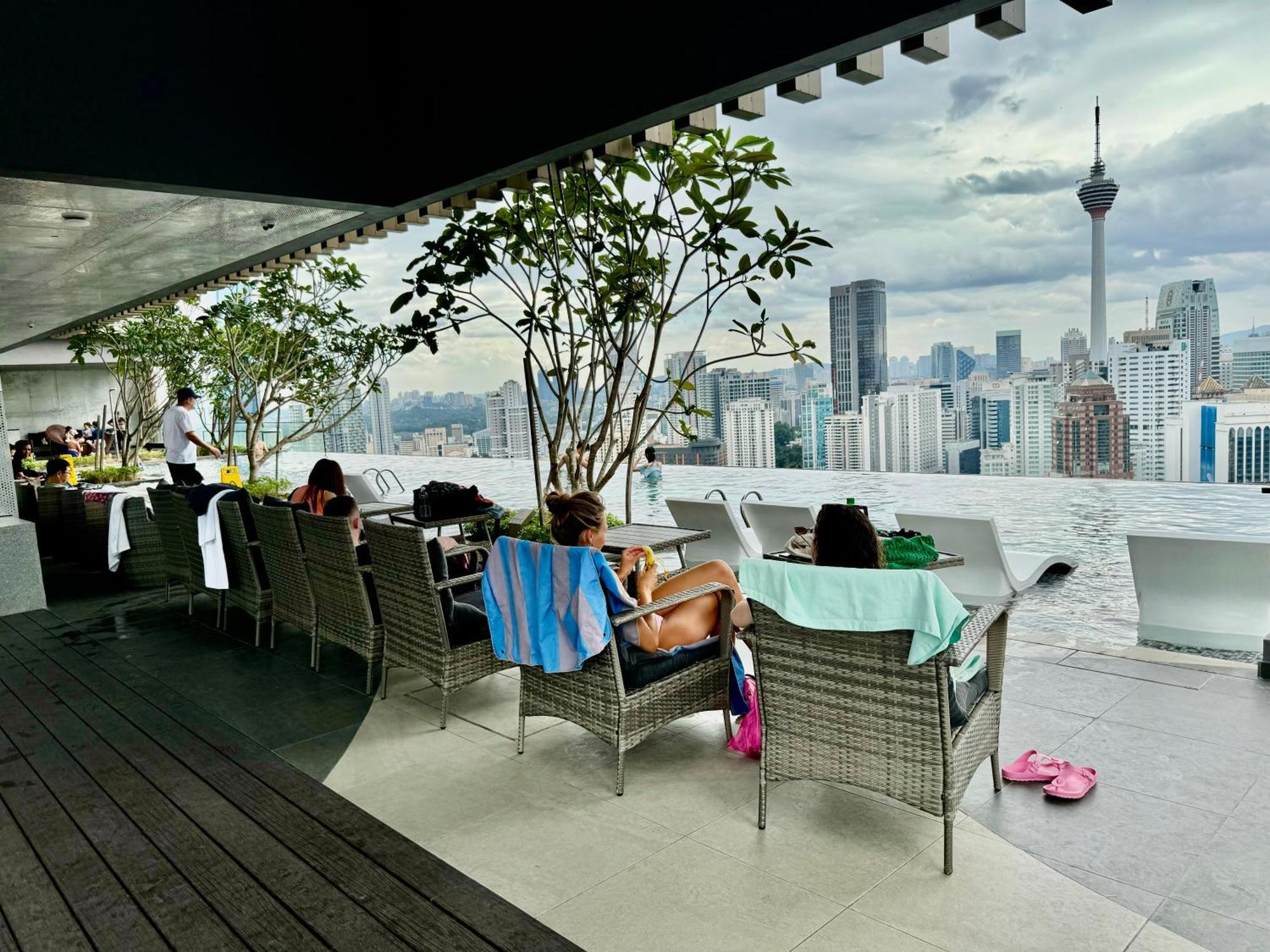 Klcc Suites At Axon By Skypool Kuala Lumpur Exterior foto